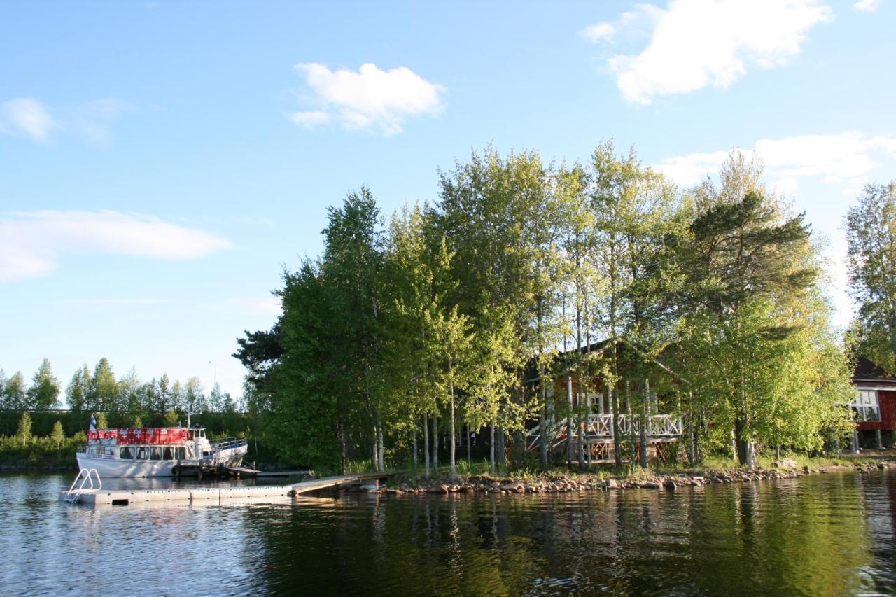 Santa'S Little Village - Hotel Uitonniemi Kemijarvi Bagian luar foto