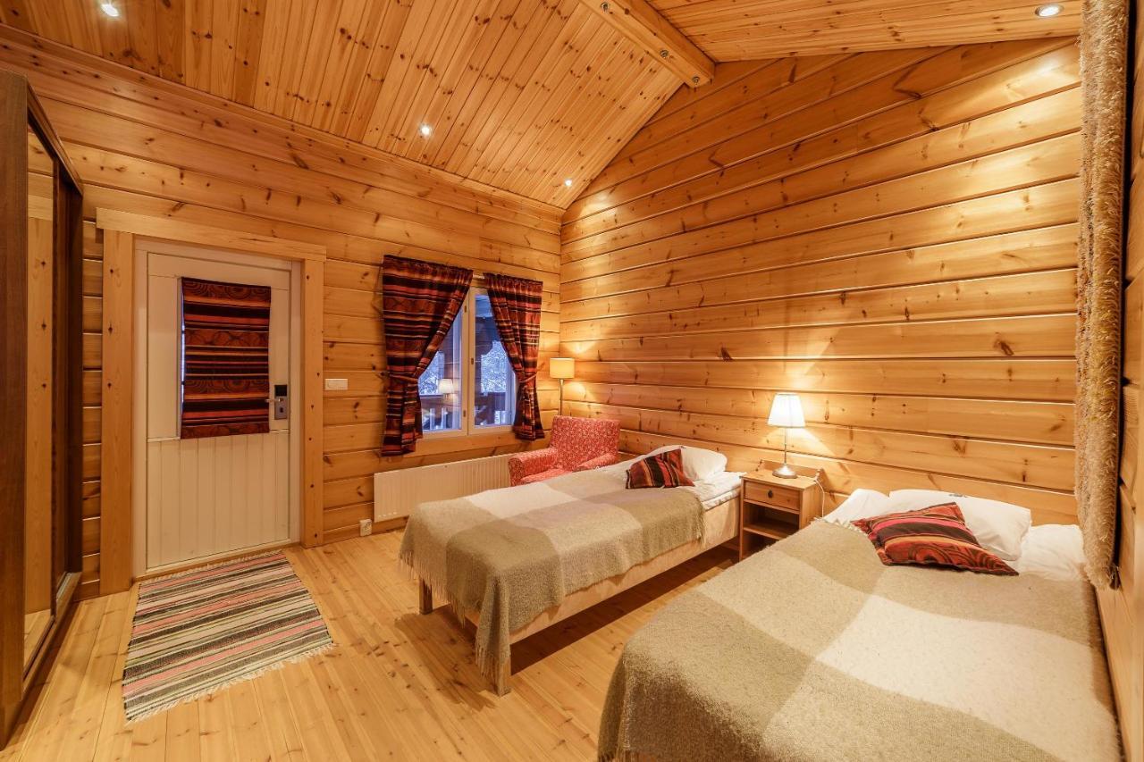 Santa'S Little Village - Hotel Uitonniemi Kemijarvi Bagian luar foto